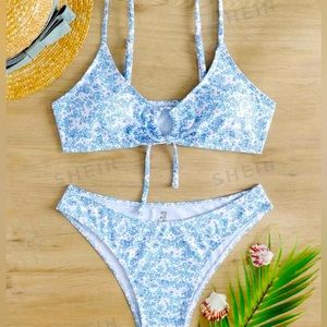 Cute 2 pc Bikini Sz Small.. light flower blue